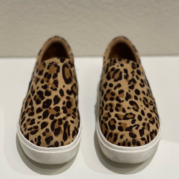 Dr. Scholl’s Cheetah Print Be Free Slide Ons - Picture 3 of 6